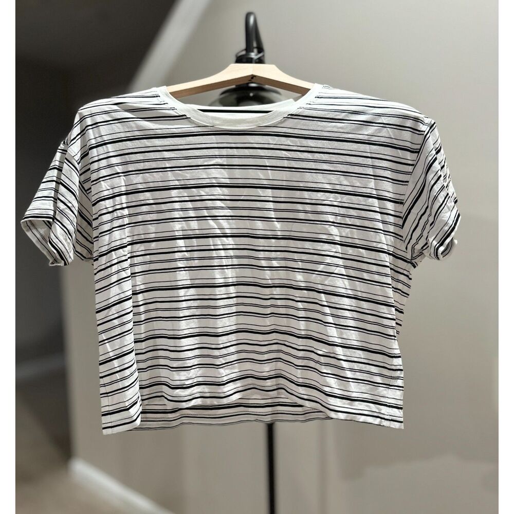 Lululemon Cates Black White Striped Tee - Picture 2 of 6